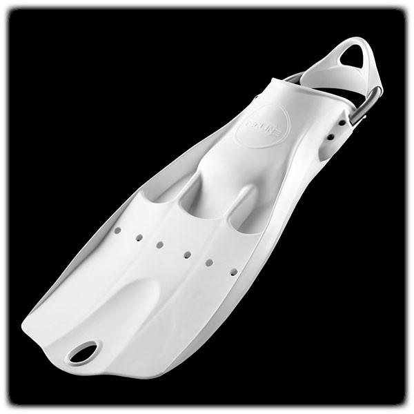 텍라인 라이트 제트핀 (화이트) 테크니컬 (JET) 핀의 장점과 레저용 핀의 결합  스킨장비 > 오리발 스킨 스쿠버 다이빙장비 부력조절기 호흡기
